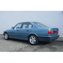 ATTELAGE BMW Serie 5 Berline 1988-1995 (E34) - Rotule equerre - attache remorque WESTFALIA