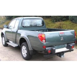 ATTELAGE MITSUBISHI L200 2006- (pick-up) - Rotule equerre - attache remorque WESTFALIA